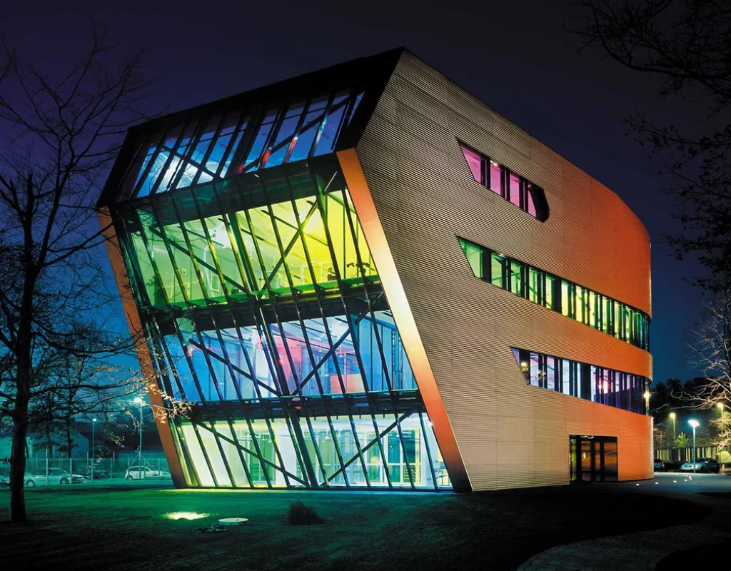 Menerga Zentrale, Slovenia